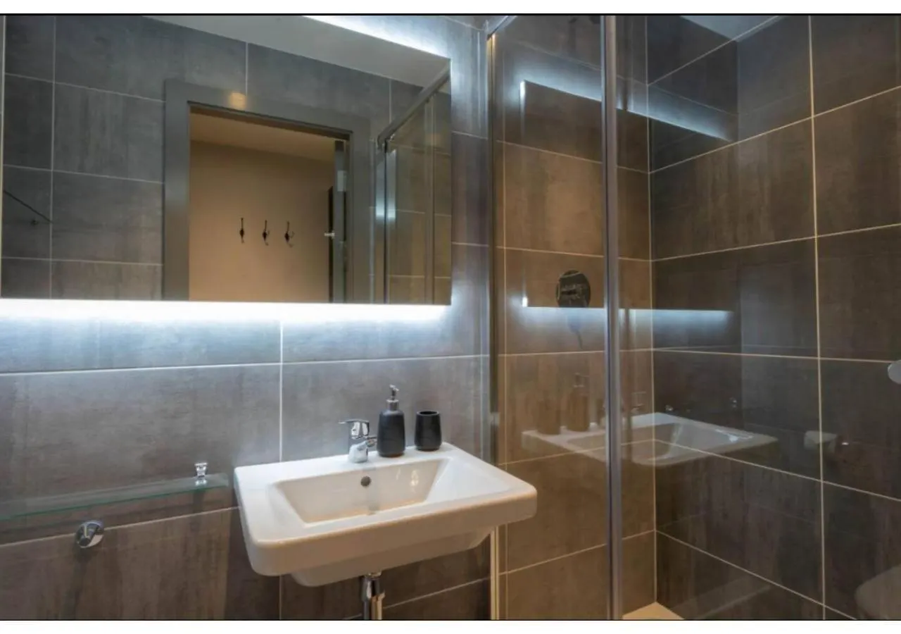 Joivy Affordable Dublin Thomas Street - Adults Only Apartment