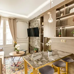 luxury-2-bedroom-notre-dame.fr-paris.fr/