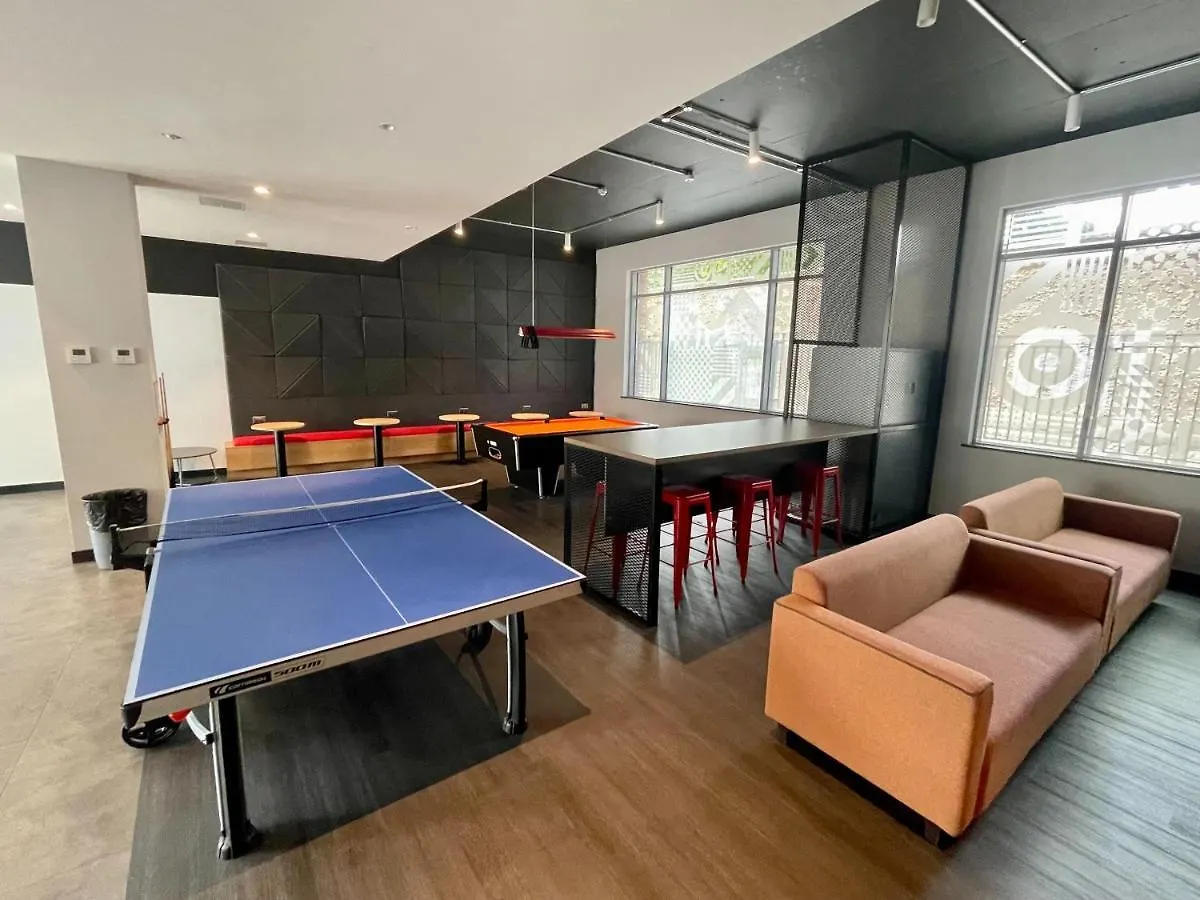 Апартаменты Joivy Affordable Dublin Thomas Street - Adults Only
